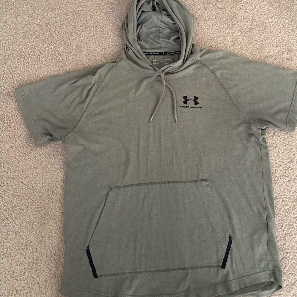 Under Armour Men's Green Short Sleeve Hoodie